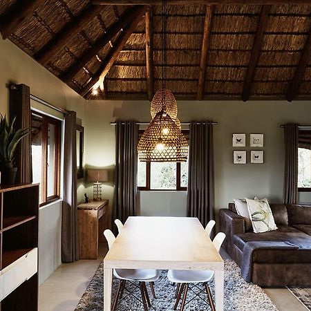 Mhondoro Safari Lodge & Villa ヴェルハヴォンデン・ゲーム・リザーブ エクステリア 写真